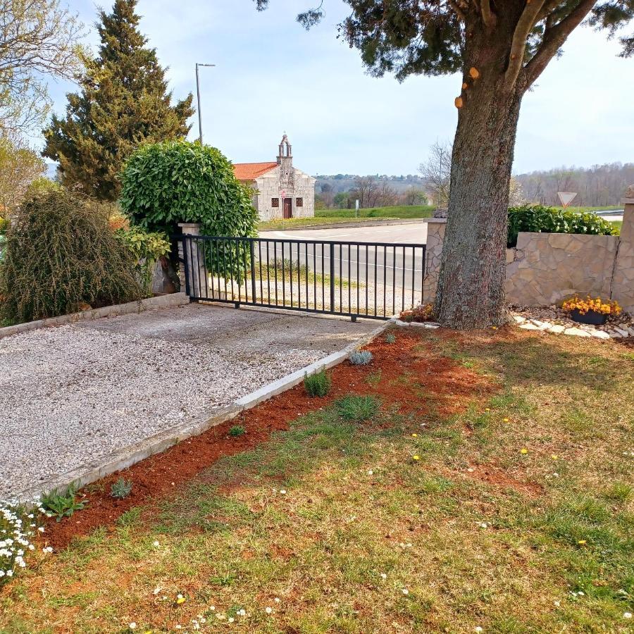 Apartman Marija Barban Exterior foto